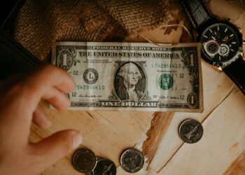 Why Basic Financial Literacy Is Essential for Everyone