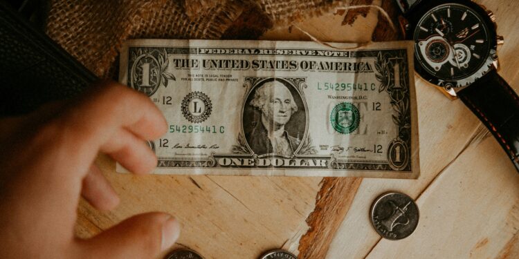 Why Basic Financial Literacy Is Essential for Everyone