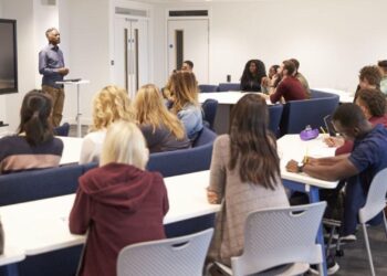 When Algorithms Push the Humanities Aside: AI’s Challenge to the Human Sciences