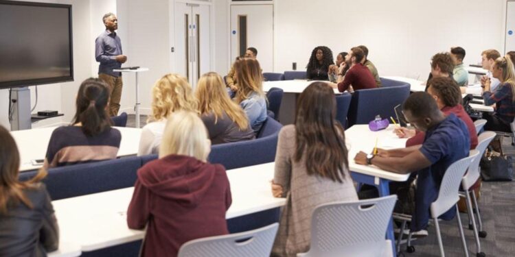 When Algorithms Push the Humanities Aside: AI’s Challenge to the Human Sciences