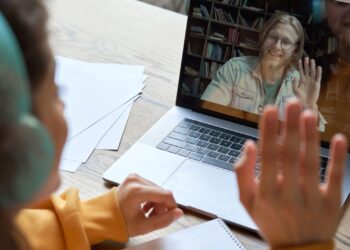 Online Learning in the Digital Era: Opportunities, Challenges, and Future Potential